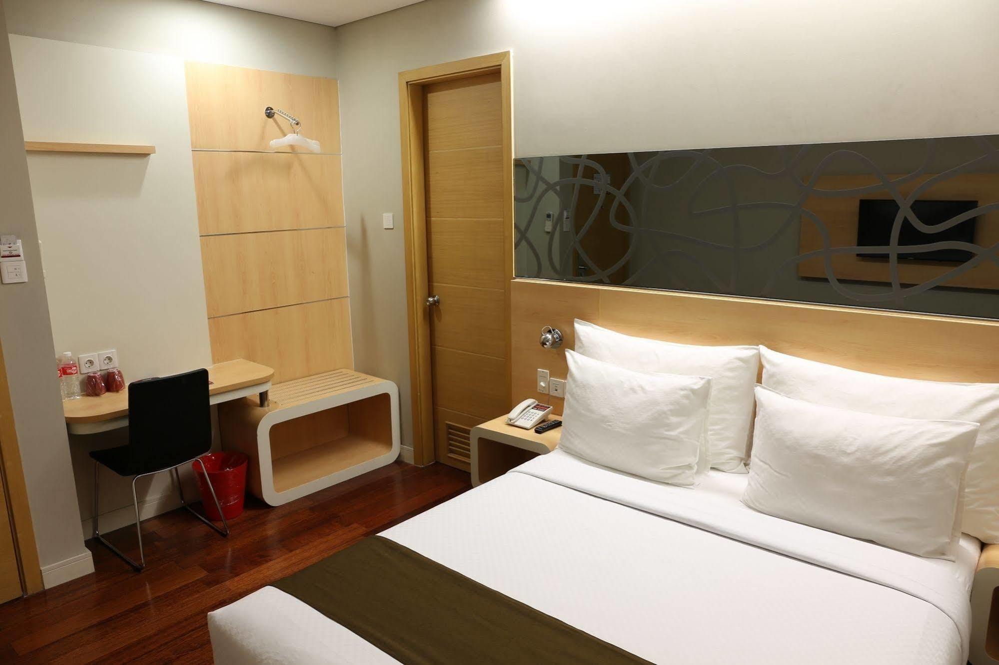 Hotel Citihub @ Pecindilan Surabaya