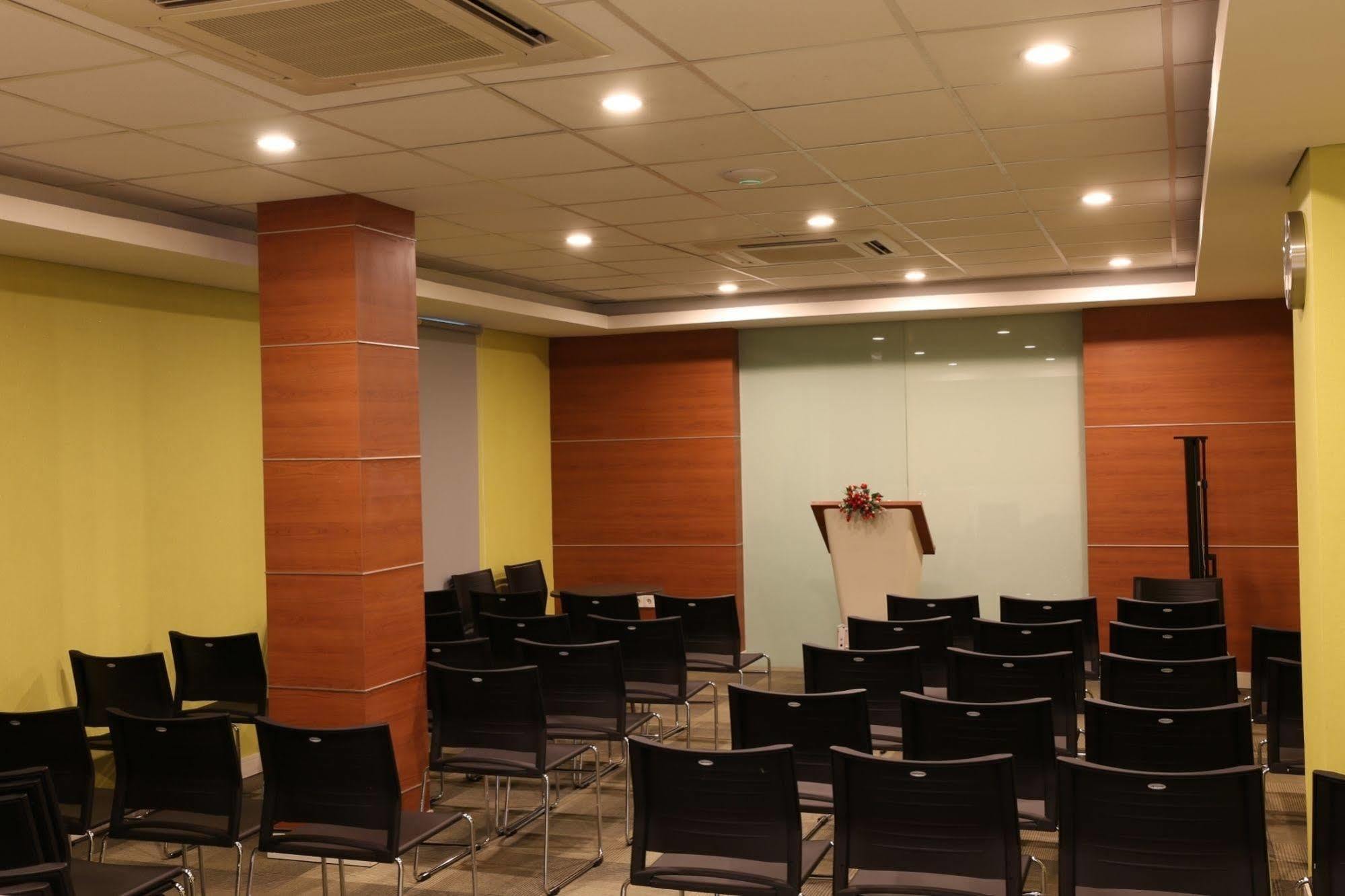 Citihub @ Pecindilan 3*